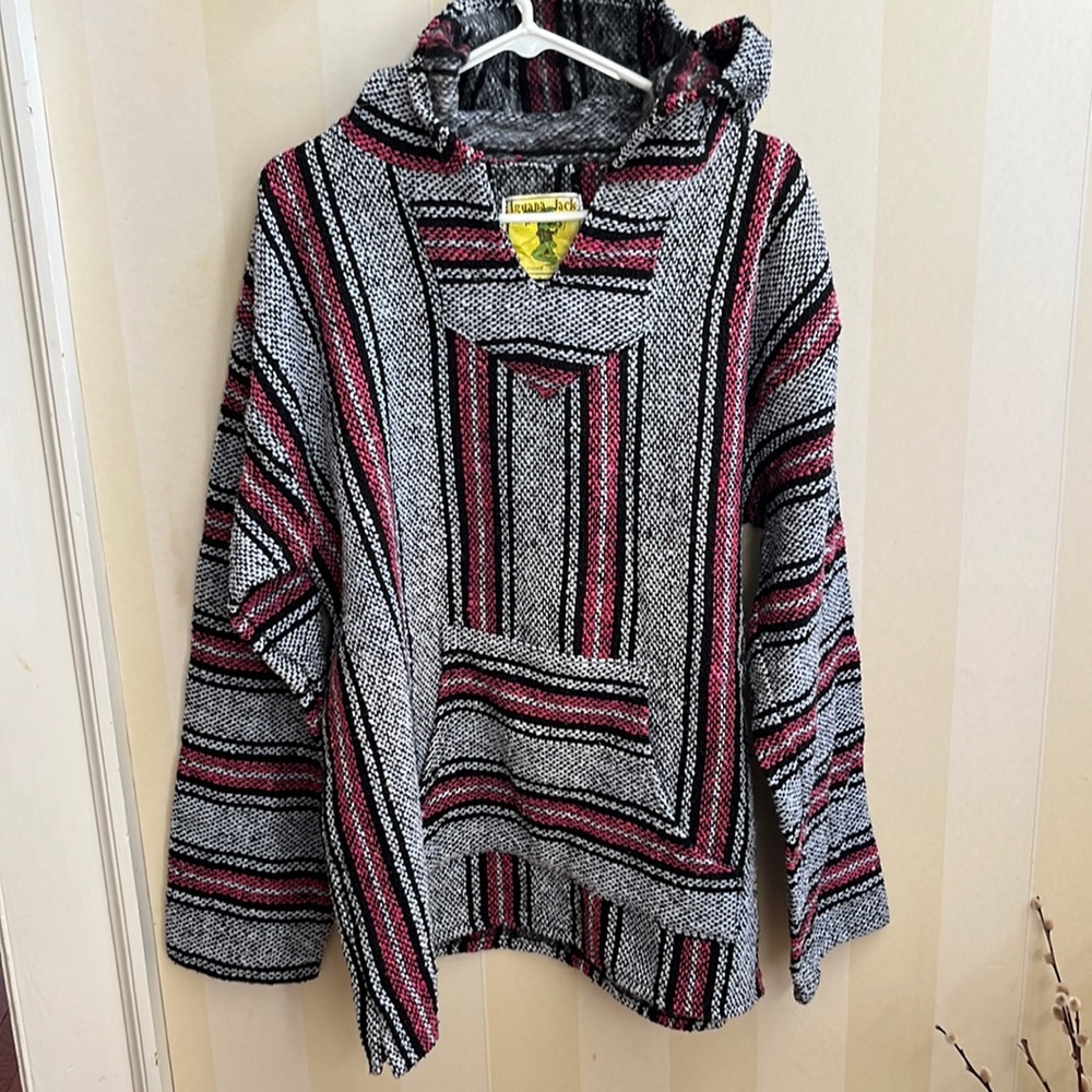 Cozy pullover top from mexic